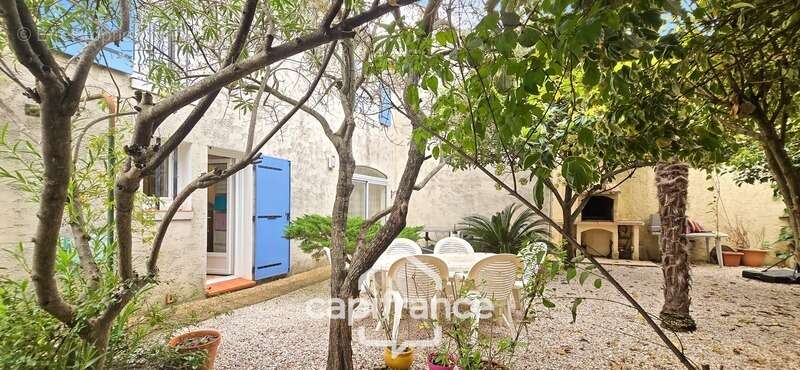 Maison à SOLLIES-PONT