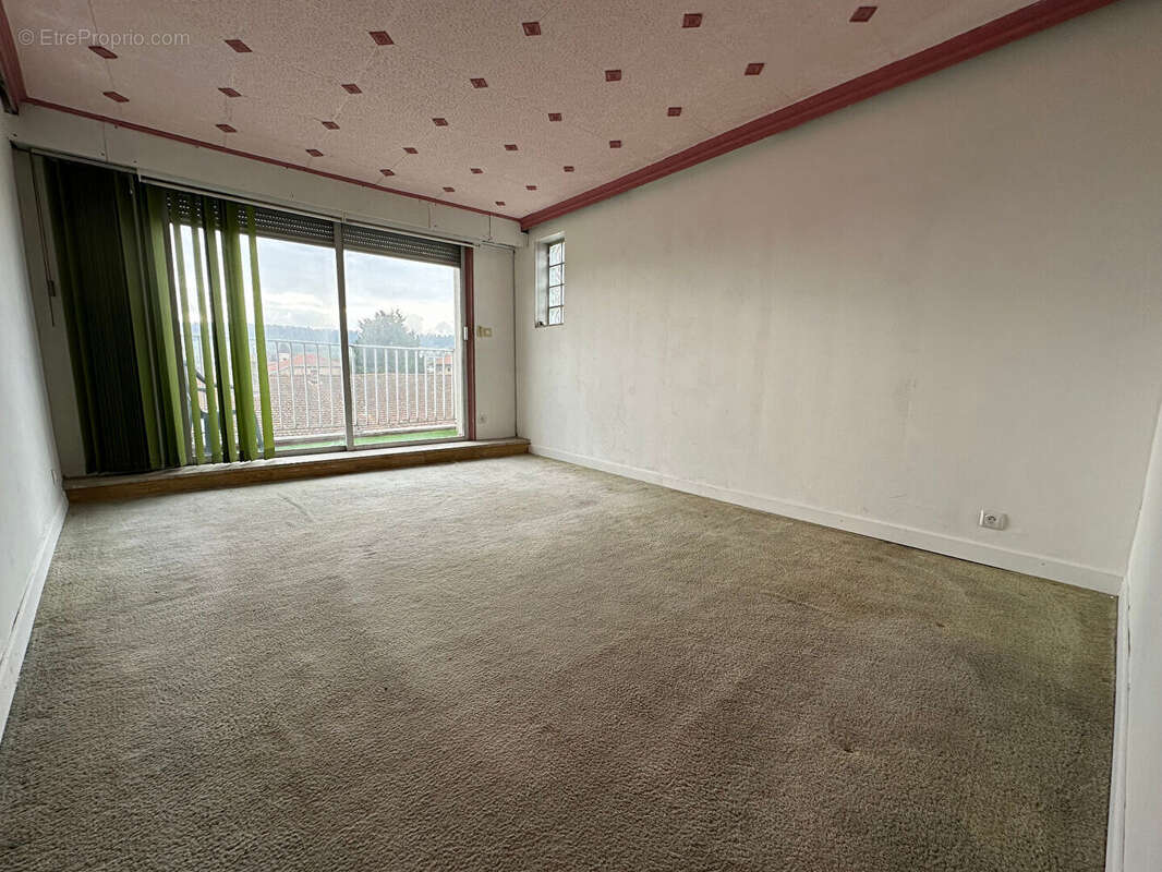 Appartement à AGINCOURT