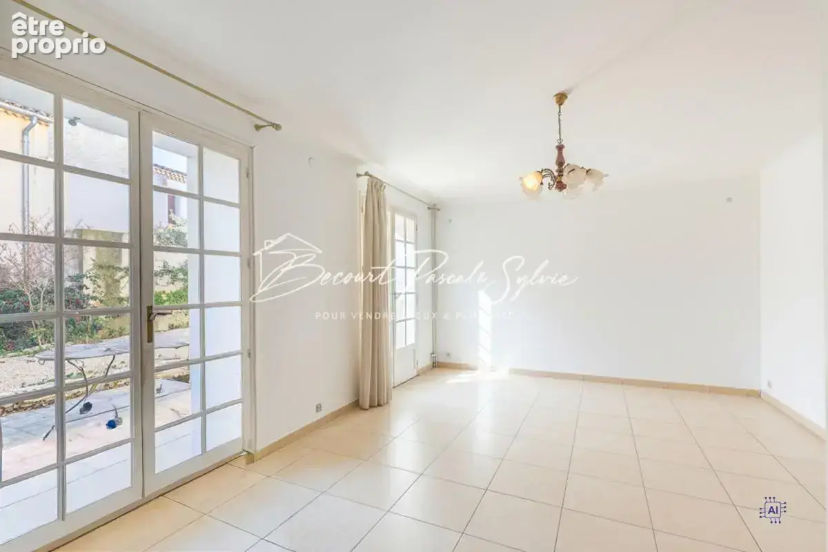 Rare - avec potentiel - maison de caractère avec cour intime, terrasses - photo 12