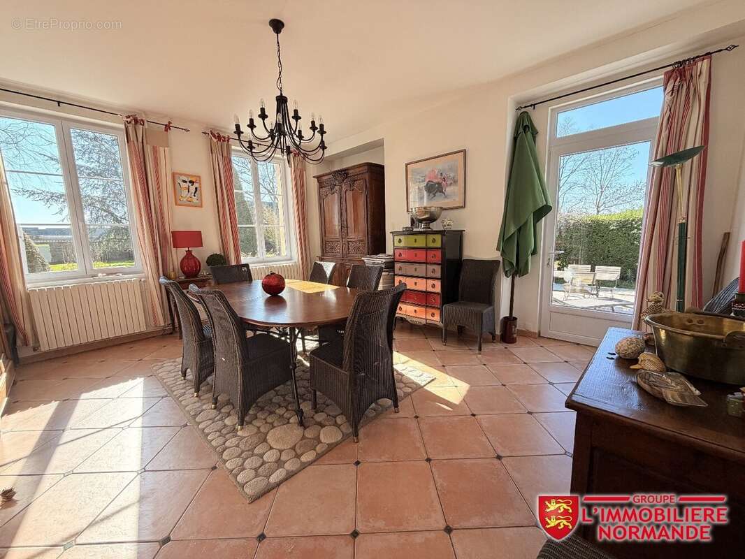 Maison à AUTHEUIL-AUTHOUILLET
