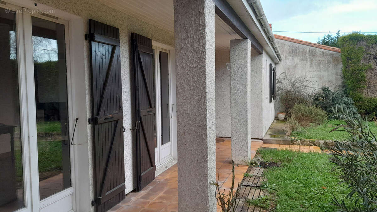 Maison à TONNAY-CHARENTE