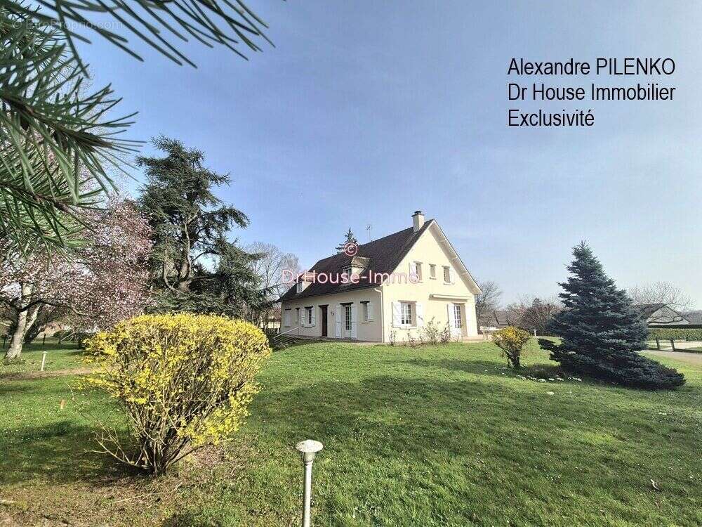 Maison à DRACY-LE-FORT