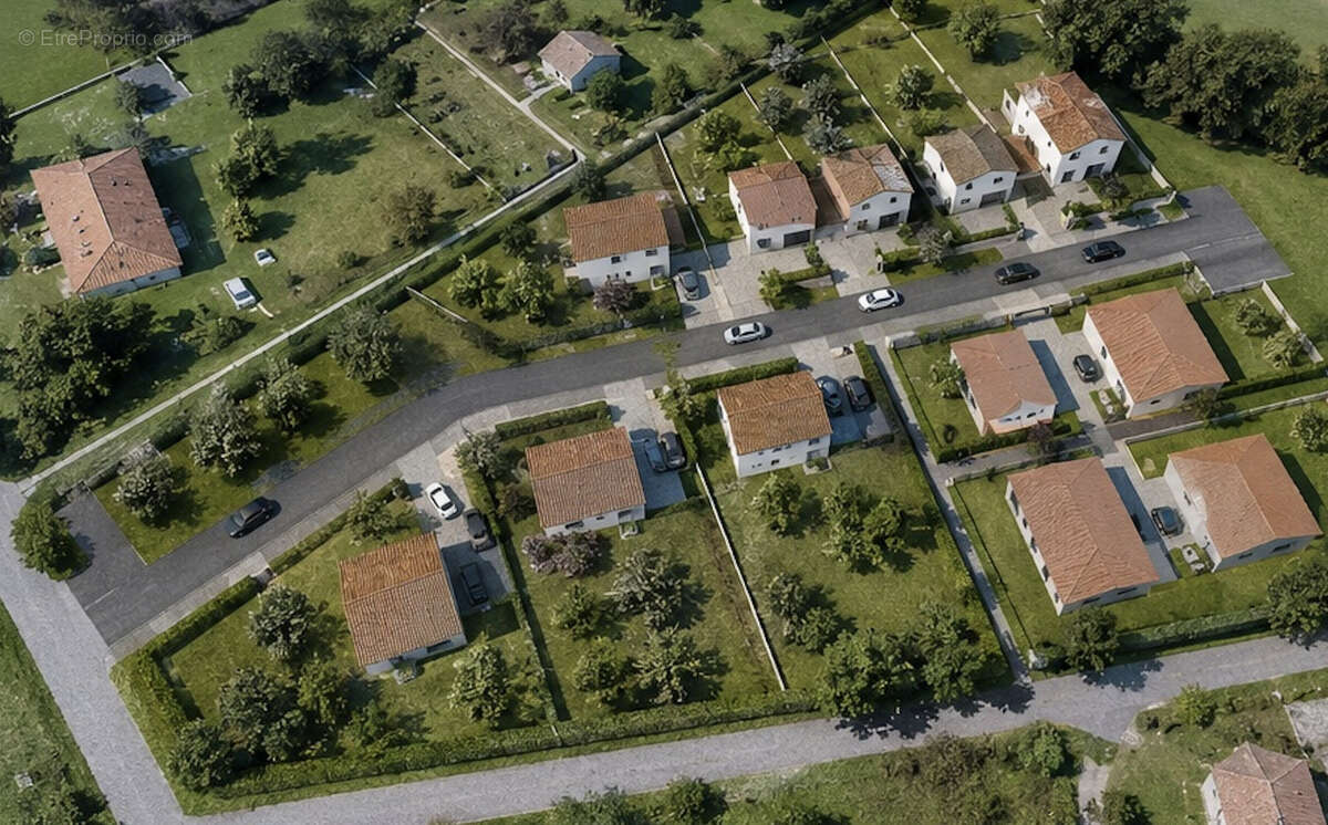 Terrain à bâtir de 555m2 / Lissieu - Bois Dieu - photo 2