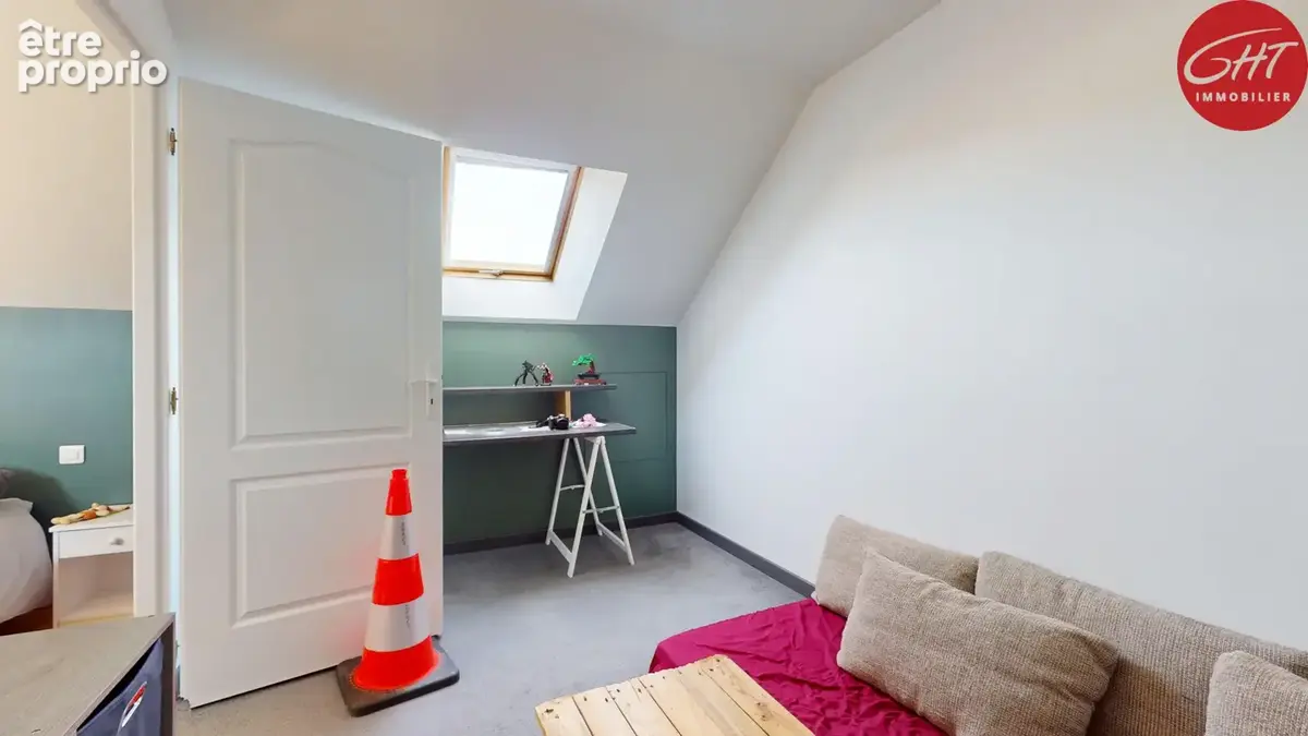 Maison familiale - 125 m2 - avec piscine - proche de Besançon - photo 23
