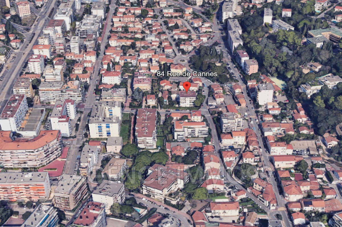 Parking à LE CANNET