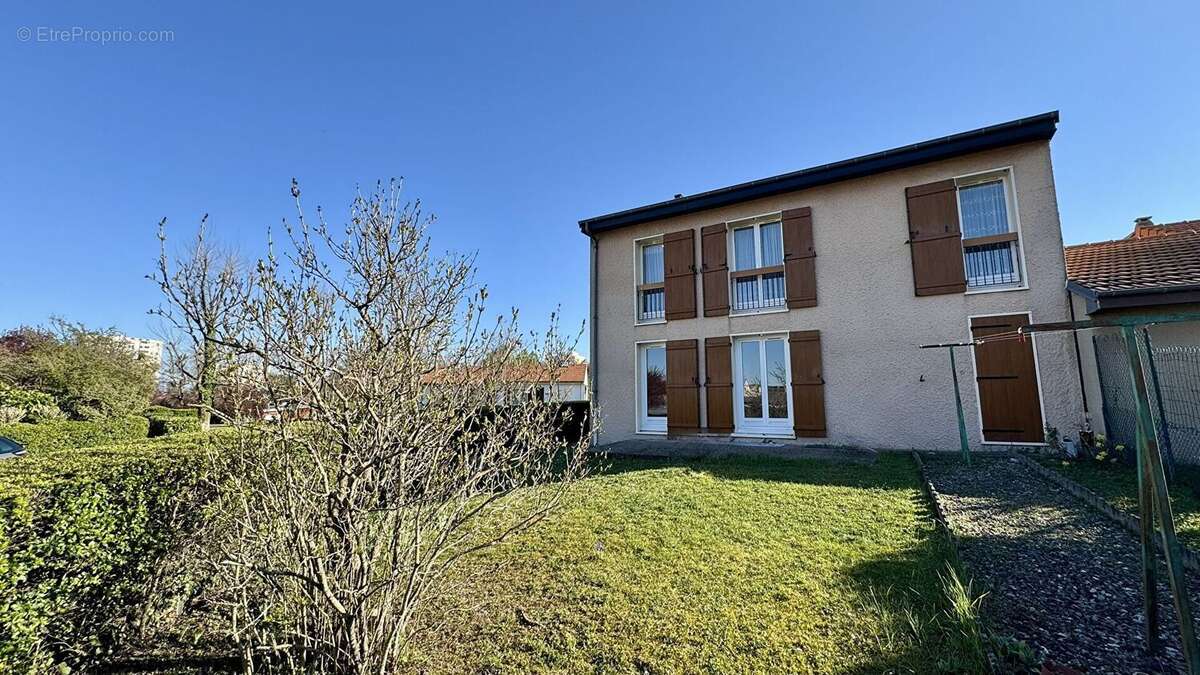Maison à CLERMONT-FERRAND