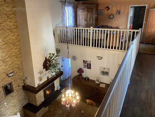 Maison à NANTEUIL-EN-VALLEE