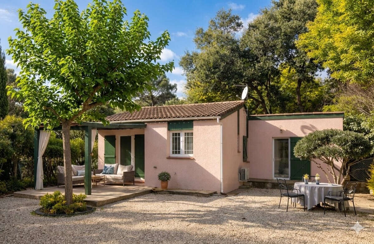 Maison à GONFARON