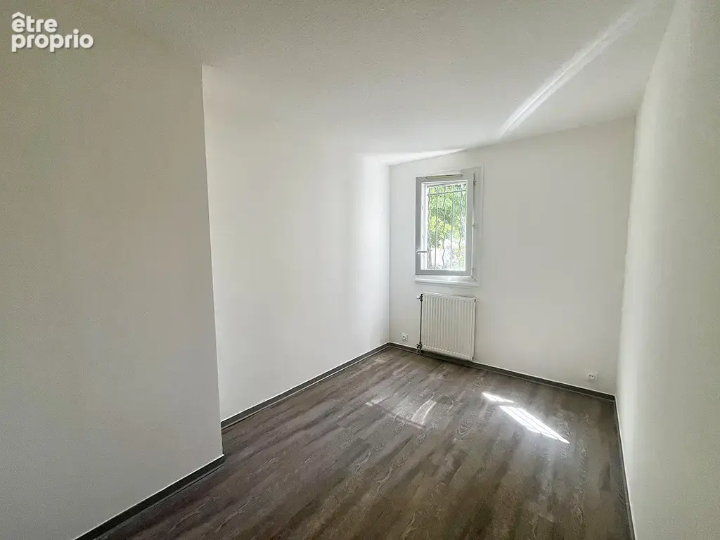 Appartement 4 pièces 79 m² à vendre à Vitrolles (13127) - photo 4
