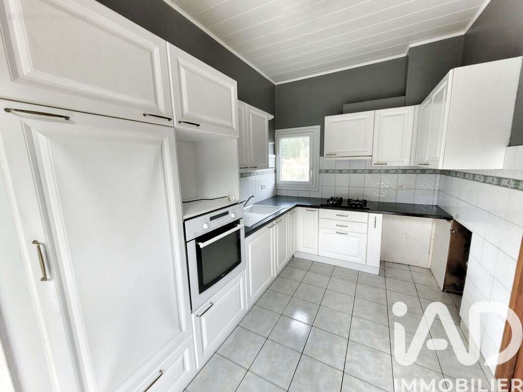 Photo 5 - Appartement à SAINT-MARTIN-DE-VALAMAS