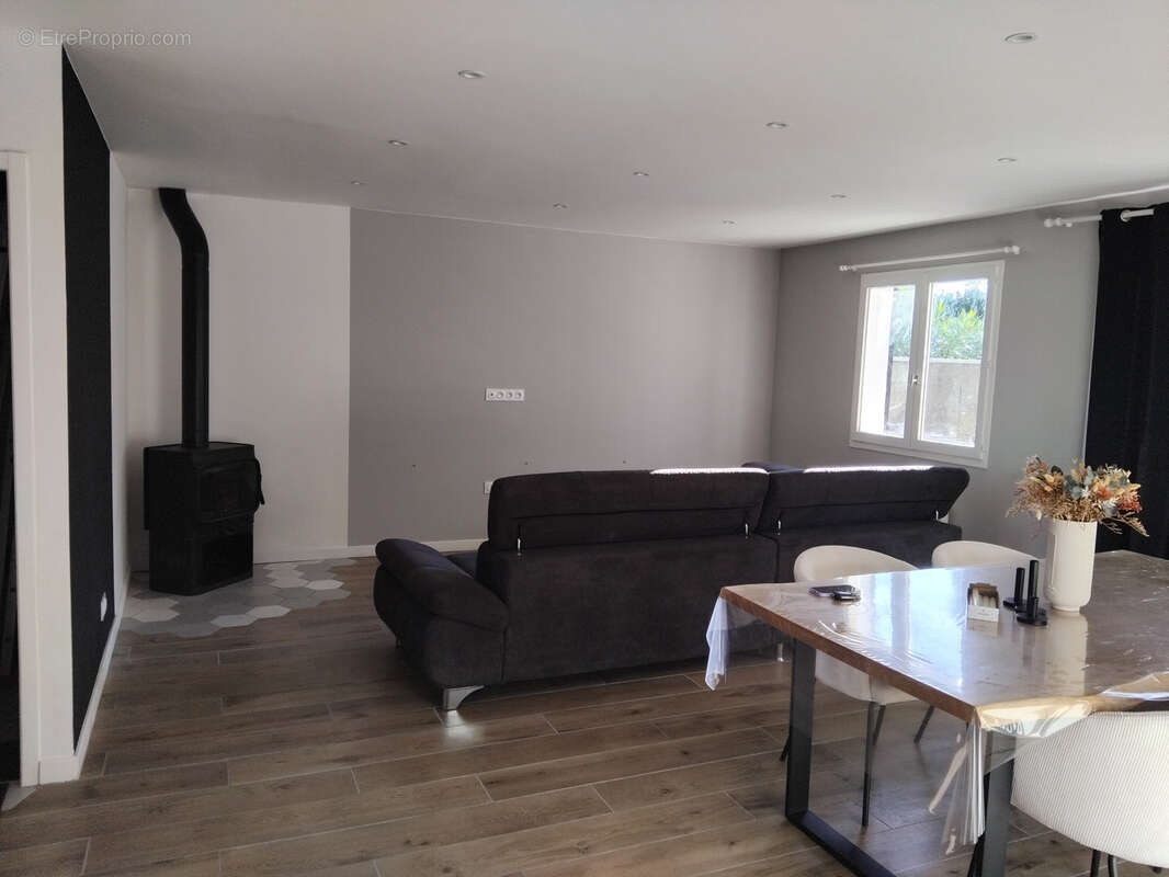 Maison à AIGUEFONDE