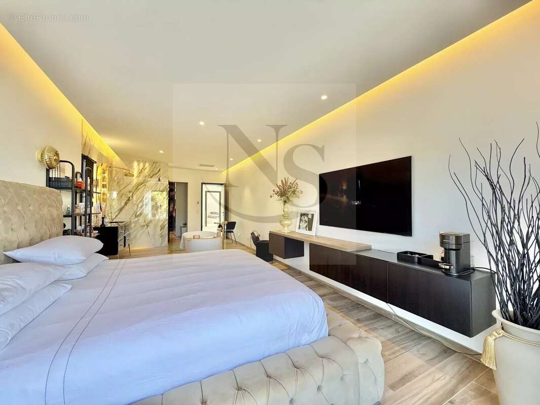 Maison à CARRY-LE-ROUET