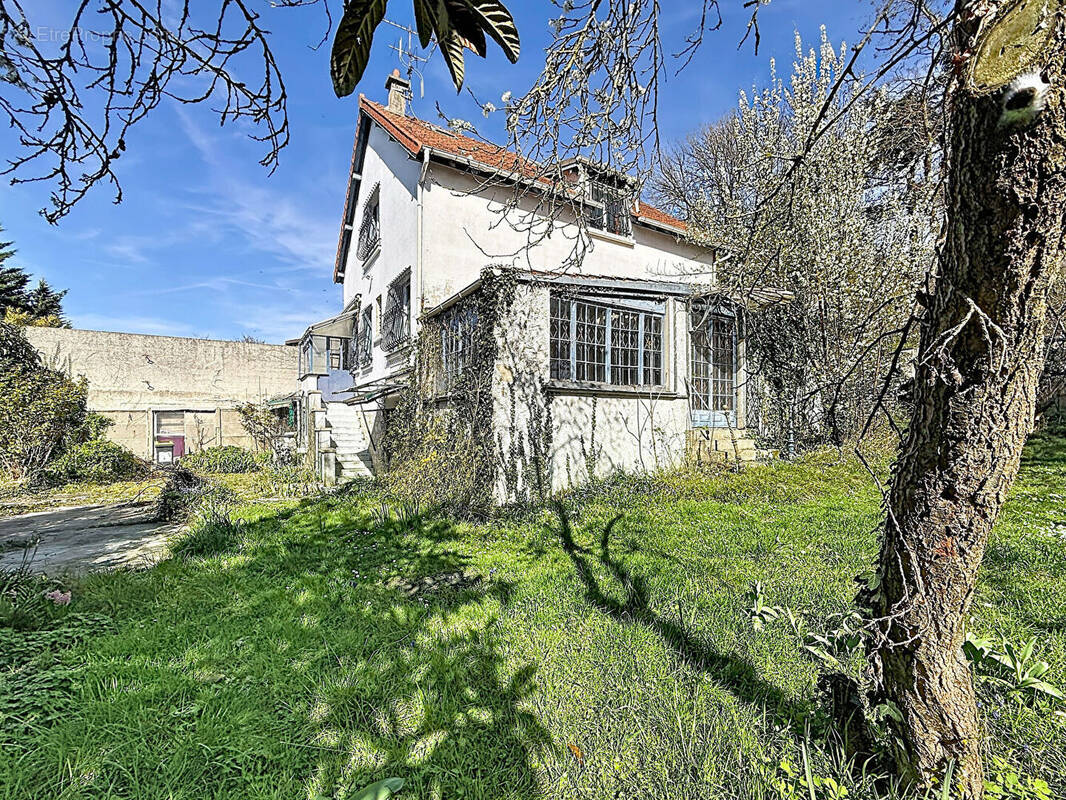 Maison à MONTREUIL