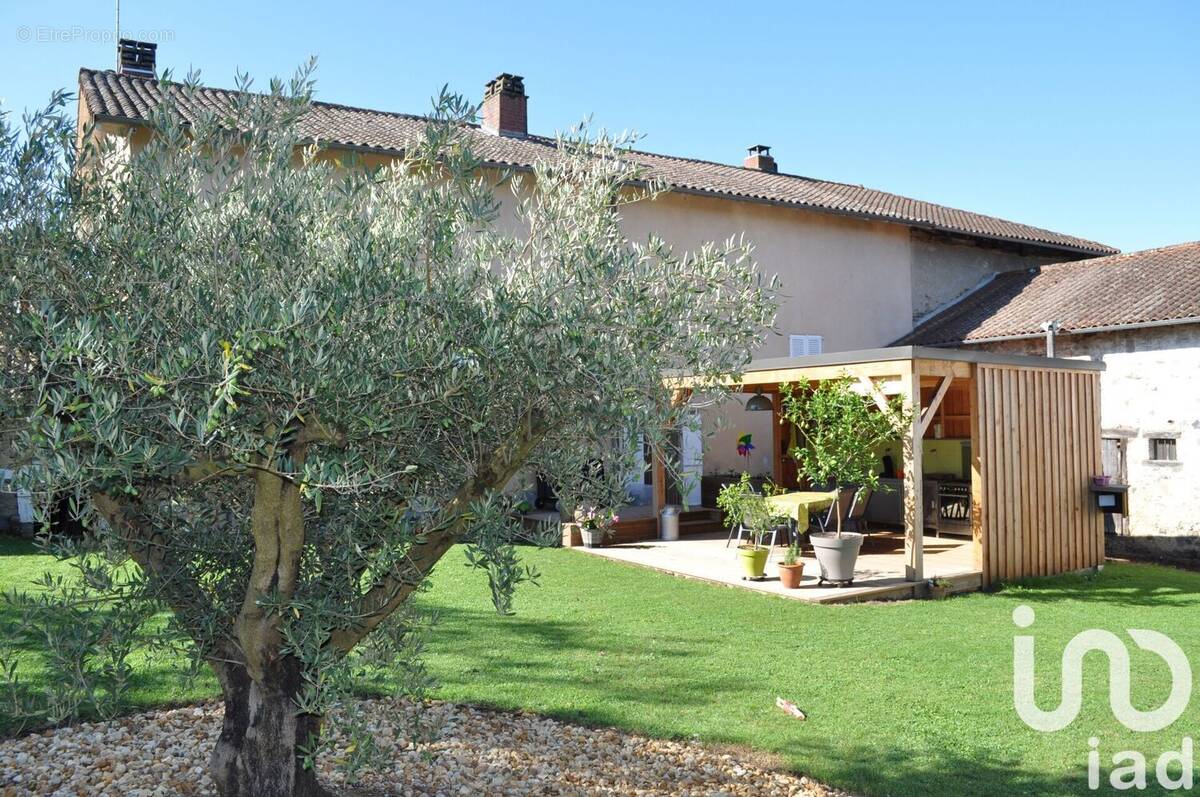 Photo 1 - Maison à SAINT-LAURENT-SUR-GORRE