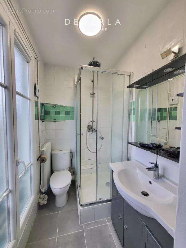 Appartement à PARIS-10E