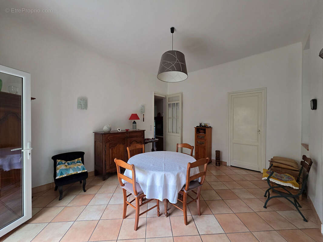 Appartement T3 de 99 m² avec jardin  ? Stationnement 2 véhicules - photo 6
