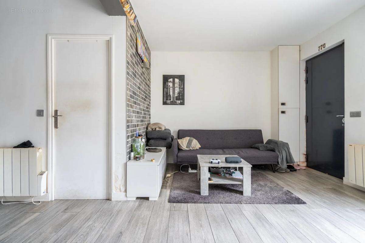 Appartement à ROMAINVILLE