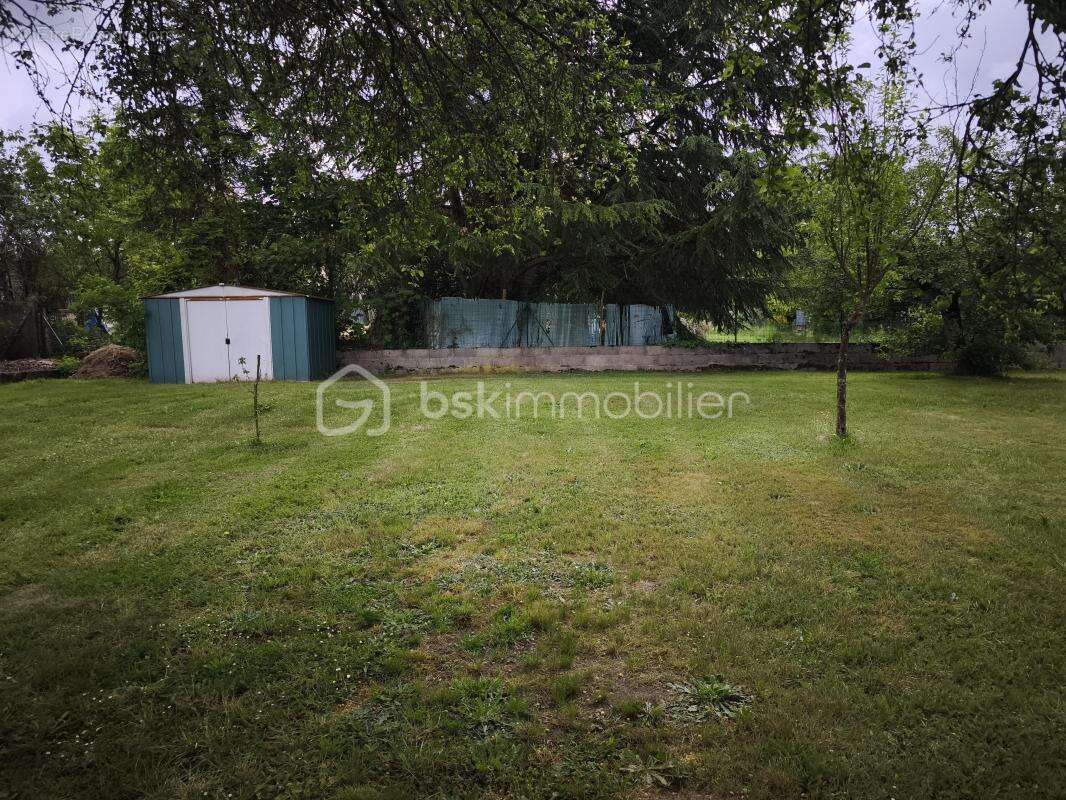 Terrain à LA BUSSIERE