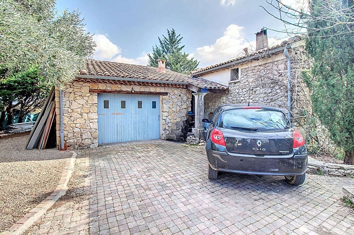 Maison à FIGANIERES