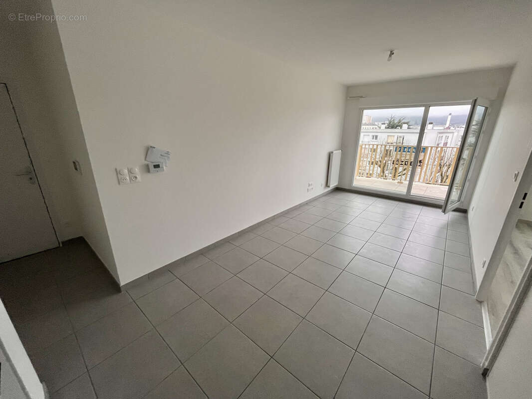 Appartement à CHENOVE