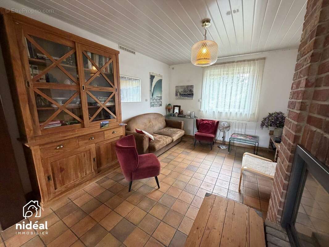 Maison 93 m² à Leval  - photo 4