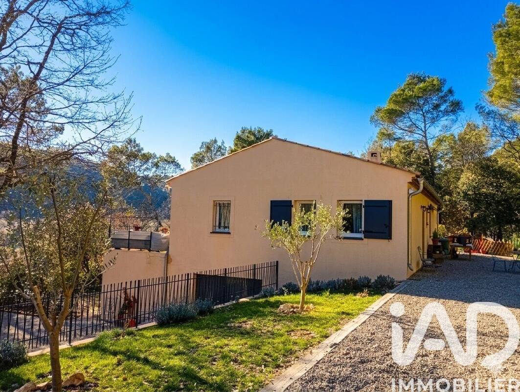 Photo 1 - Maison à SALERNES