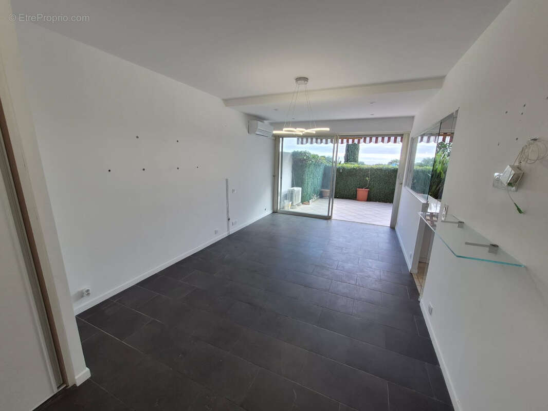 Appartement à ROQUEBRUNE-CAP-MARTIN