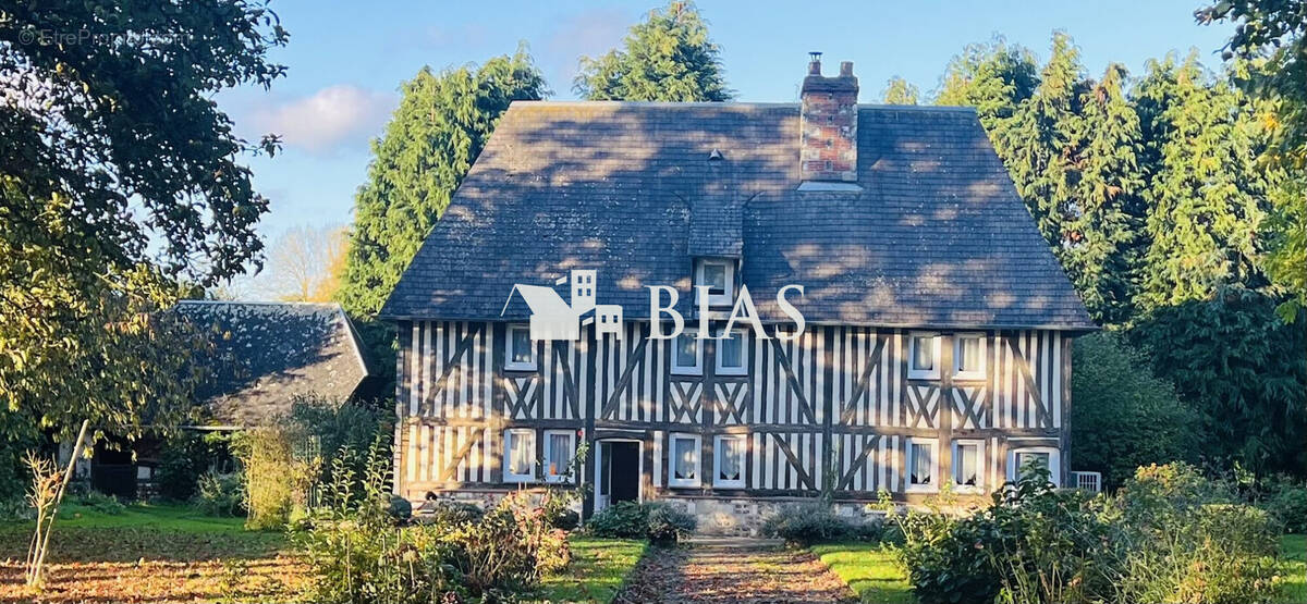 Maison à BERNAY