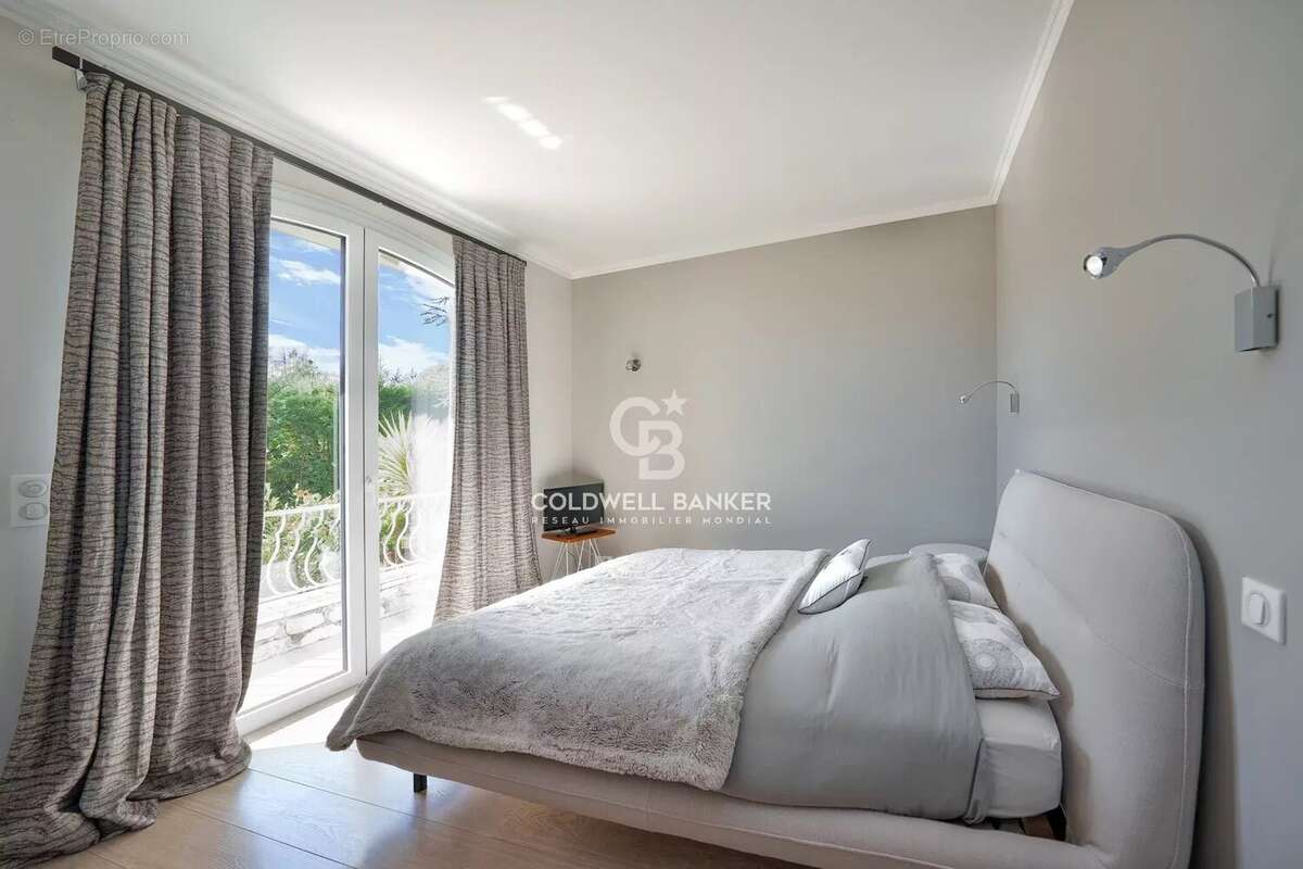 Maison à MOUGINS