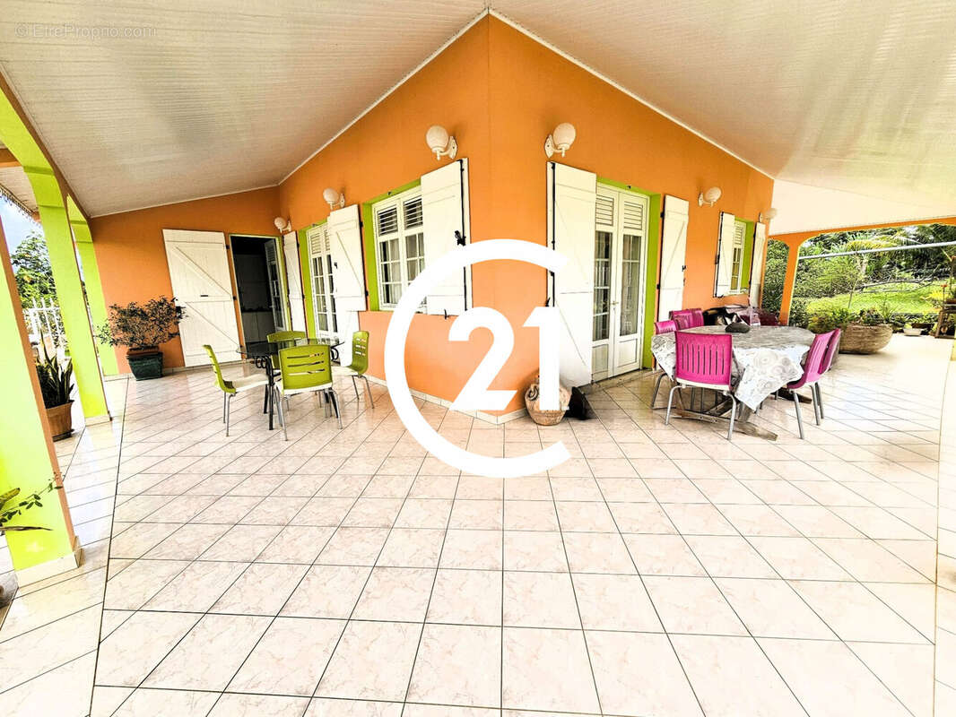 Maison à LE LAMENTIN