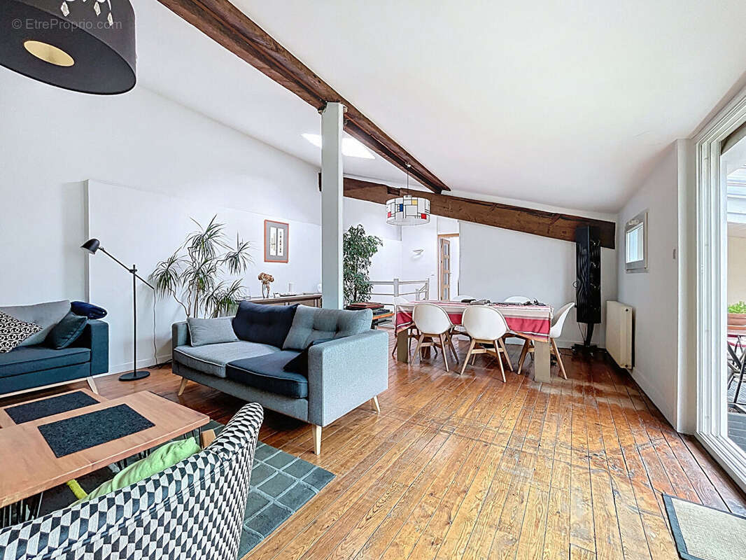 Appartement à BORDEAUX