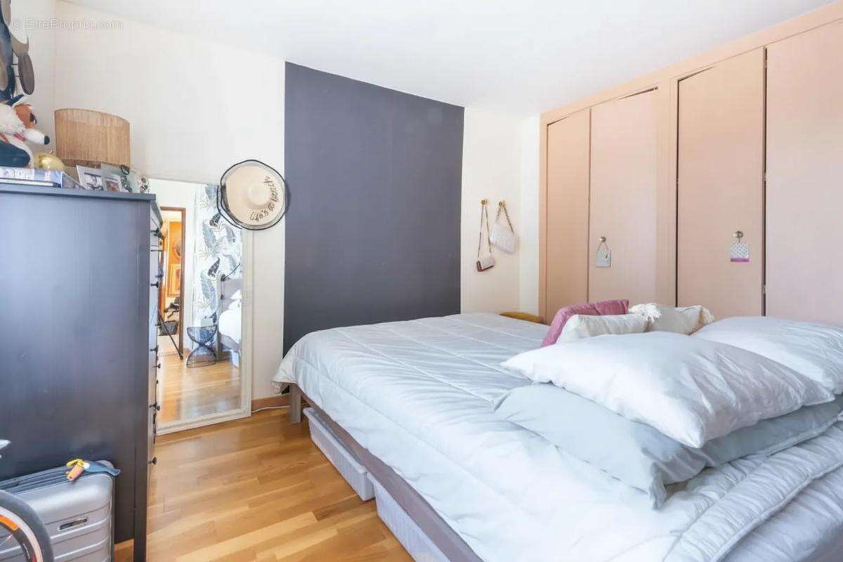 3 pièces rénové avec balcon et parking à Saint-Germain-en-Laye - photo 6