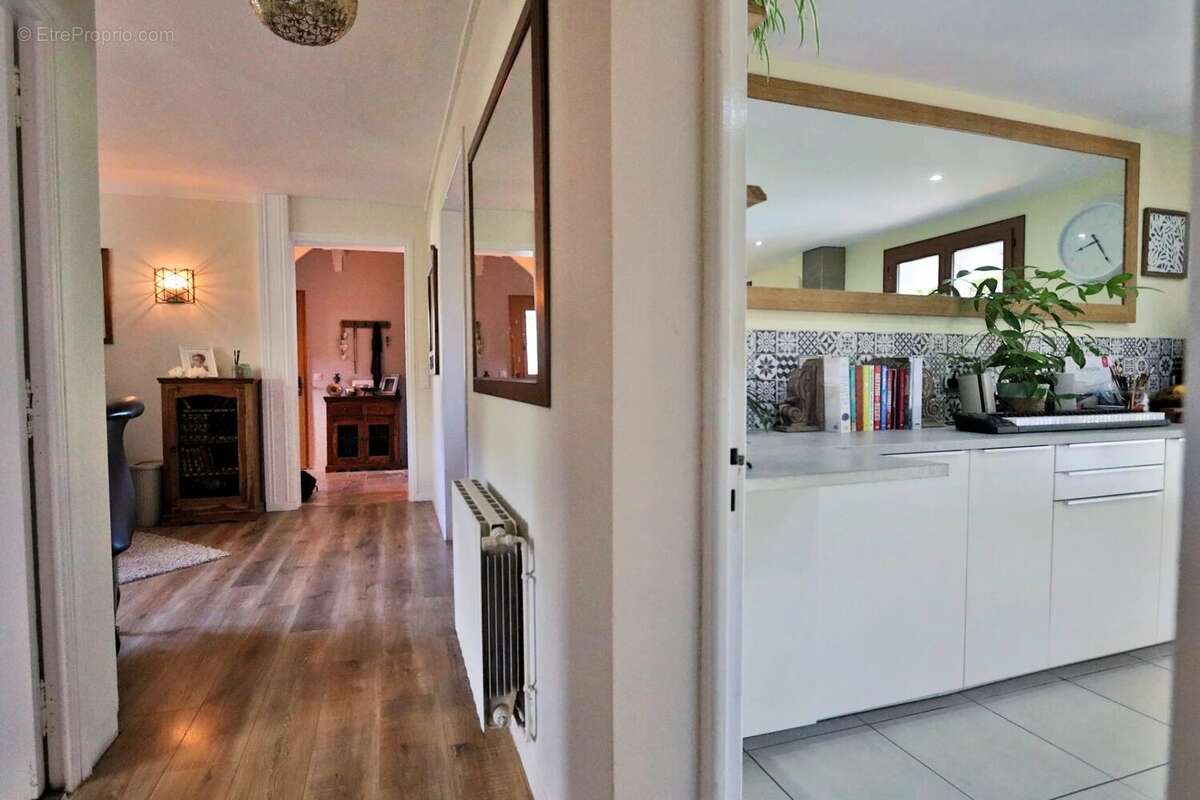 Maison à AURIONS-IDERNES