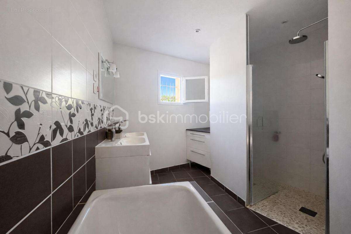 Maison à SAINT-JULIEN-SUR-VEYLE