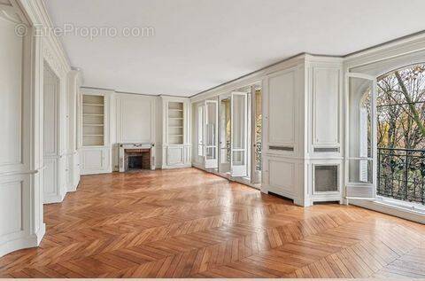 Appartement à PARIS-6E