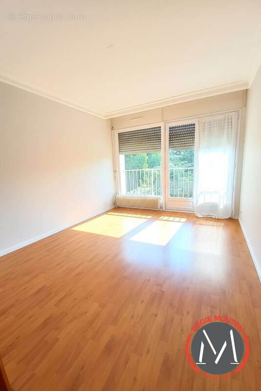 Appartement à SAINTE-FOY-LES-LYON