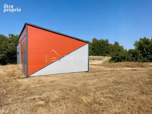 Emplacement privilégié pour cette structure de 110 m2 offrant une excellente visibilité. - photo 3