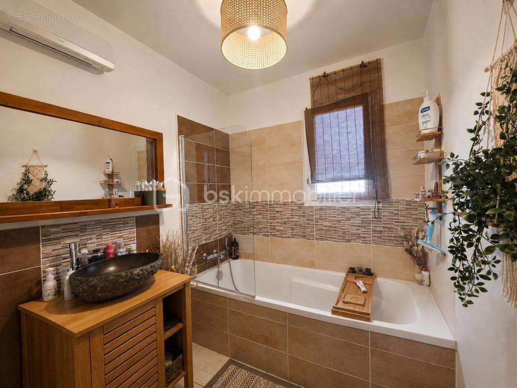 Maison 2 faces - 3 chambres - garage - terrain - photo 7