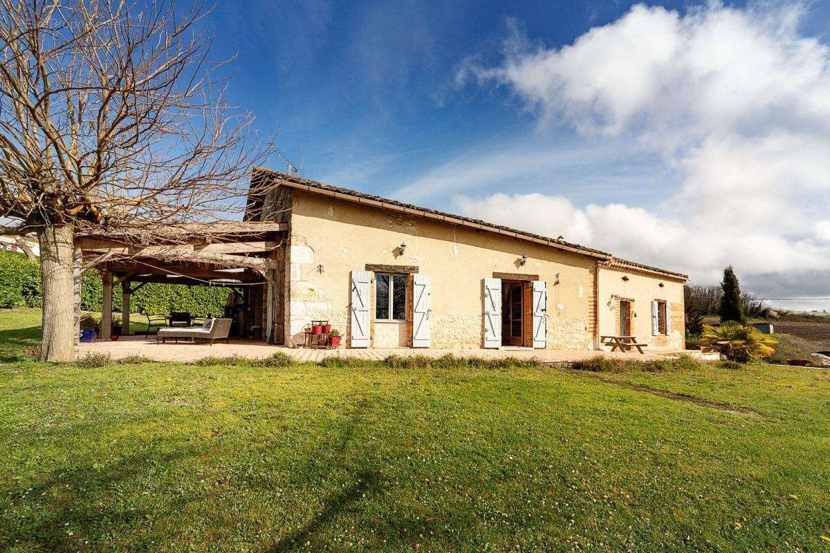 Maison à SAINT-AMANS-DE-PELLAGAL