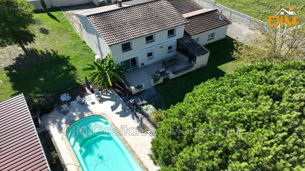 Maison à NEGREPELISSE