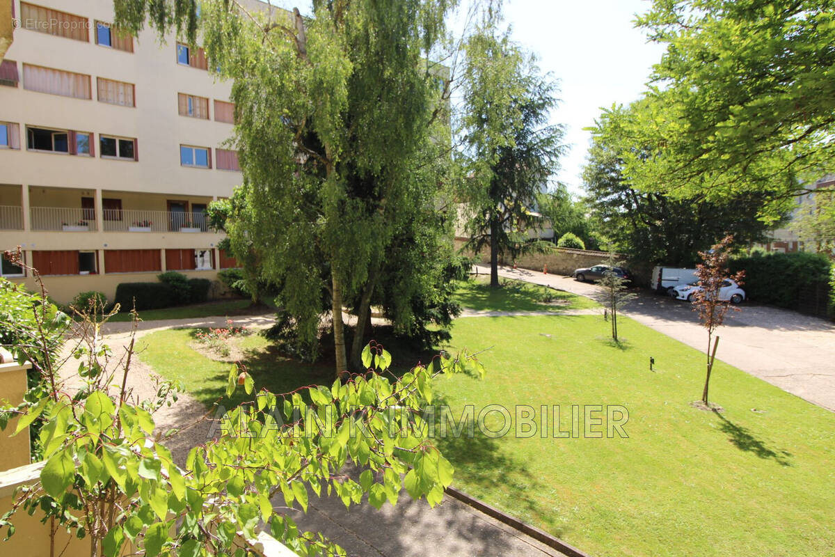 Appartement à CHAVILLE