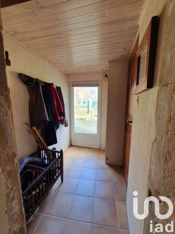 Photo 4