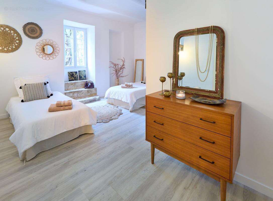 Charmant mas en pierre – banne (07) - photo 12