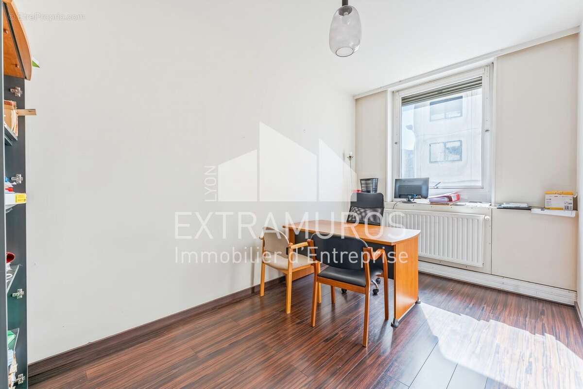 Commerce 224 m² à Lyon-3e  - photo 3