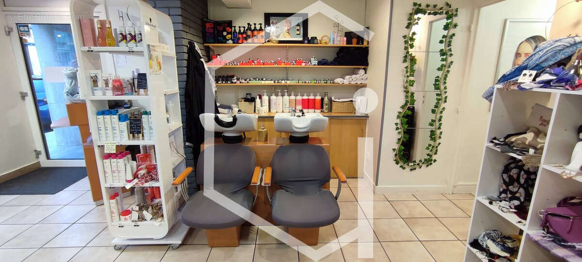 Commerce à POUILLY-SUR-LOIRE