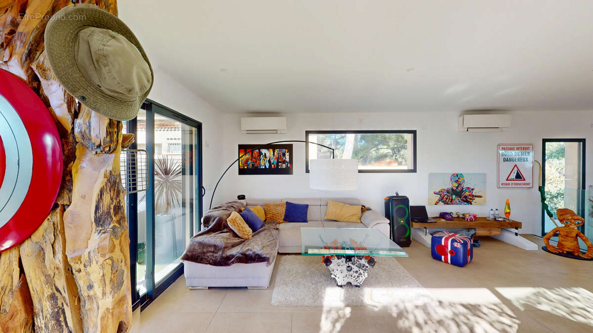 Maison à CARRY-LE-ROUET