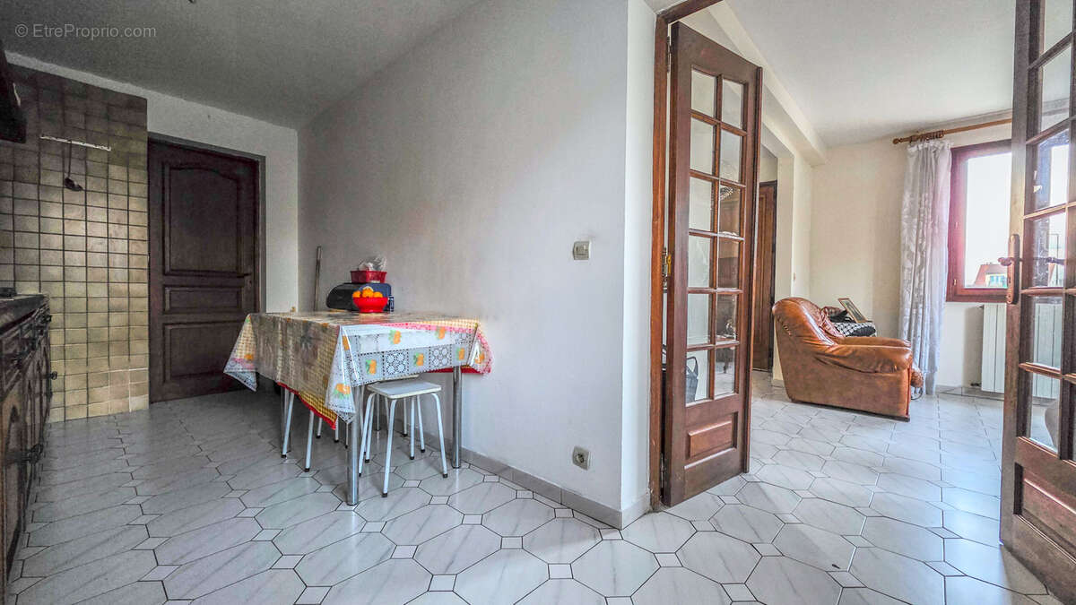 Maison à SARTROUVILLE