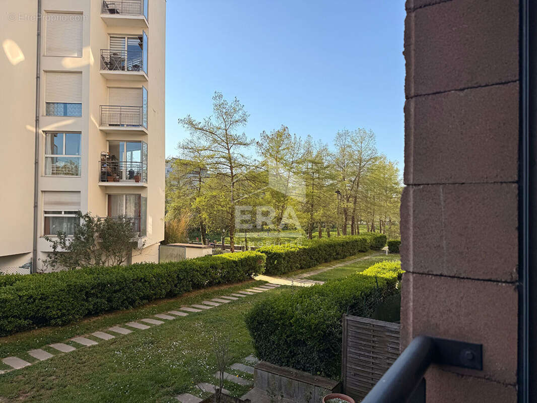 T3 lumineux avec balcon plein sud + parking - cadre de vie recherché - photo 8