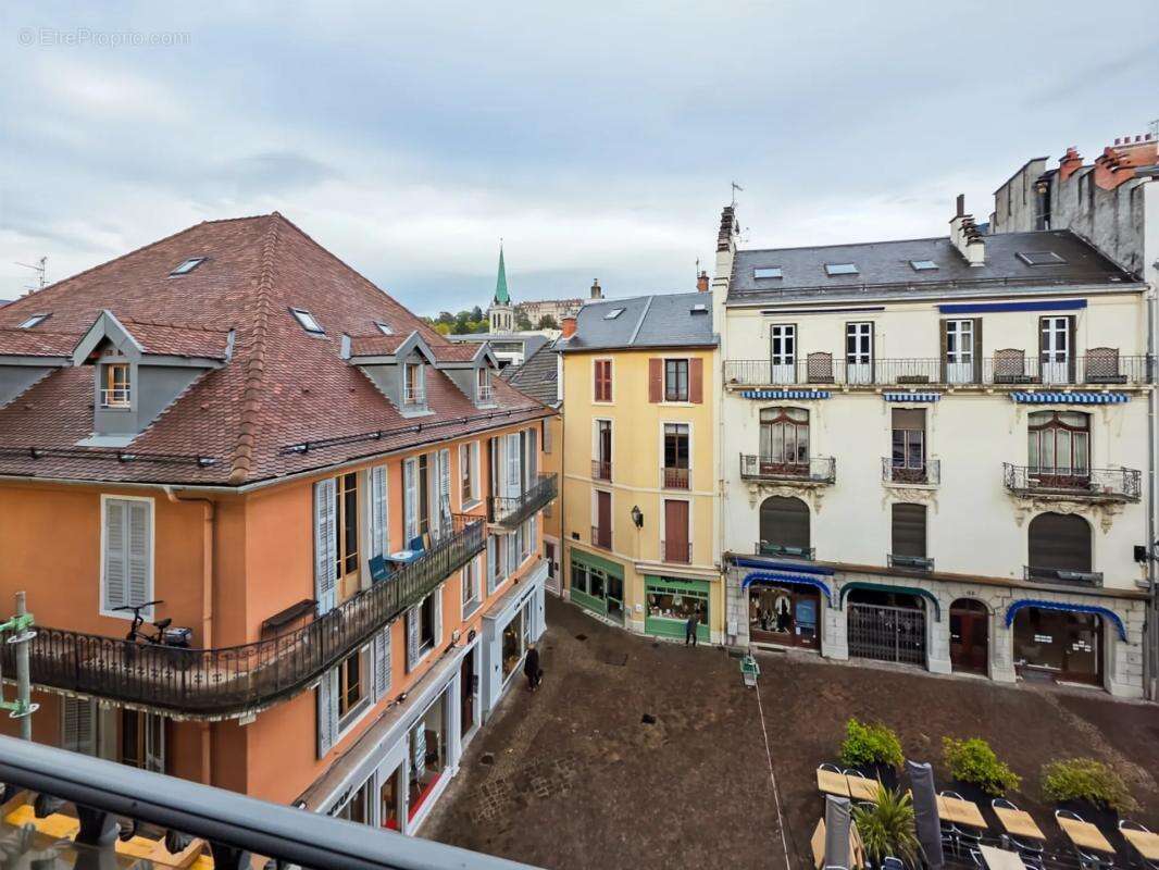 Appartement à AIX-LES-BAINS