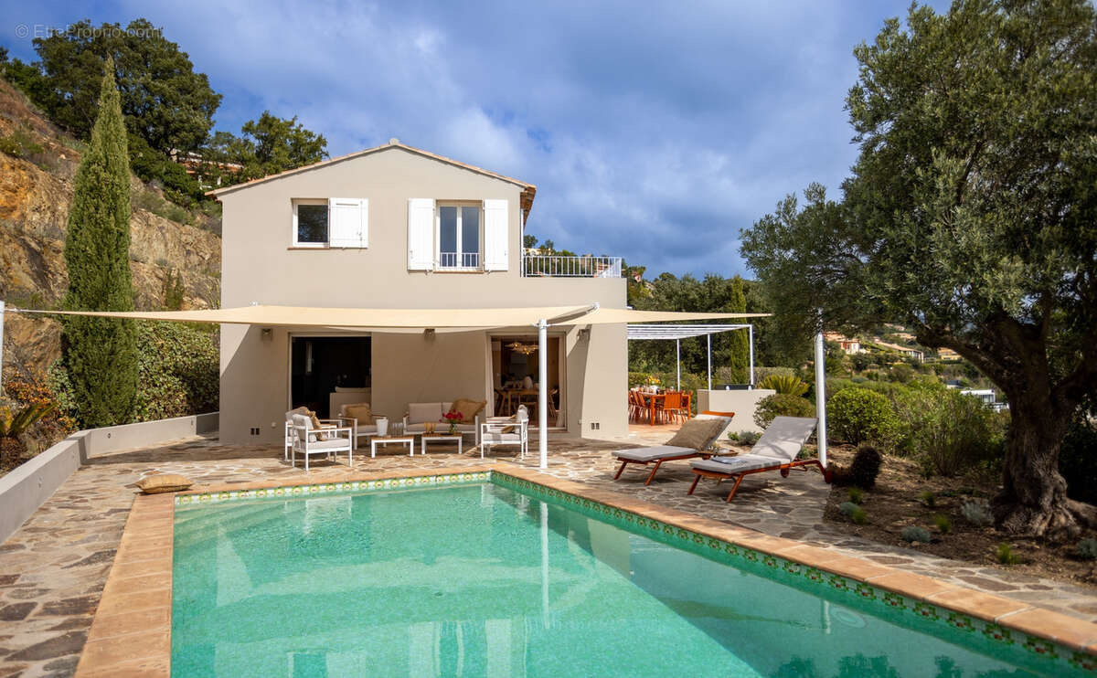 Maison à LA LONDE-LES-MAURES